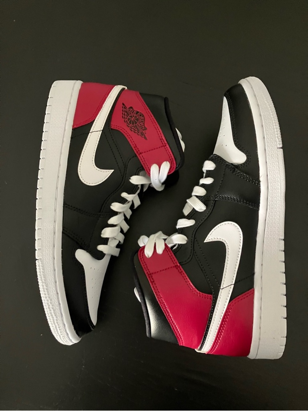 Nike Air Jordan 1 One Noble Red NEW Shoes Sneakers Jordans Dunks - Picture 3 of 8